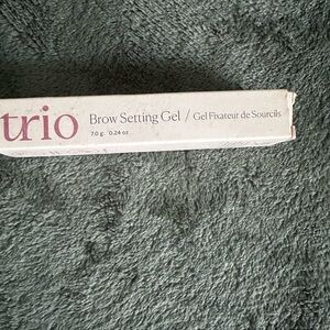 Trio New York Brow Setting Gel